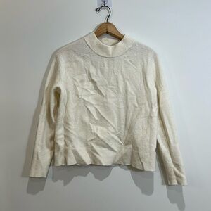 Athleta cashmere blend crew sweater Small Winter White